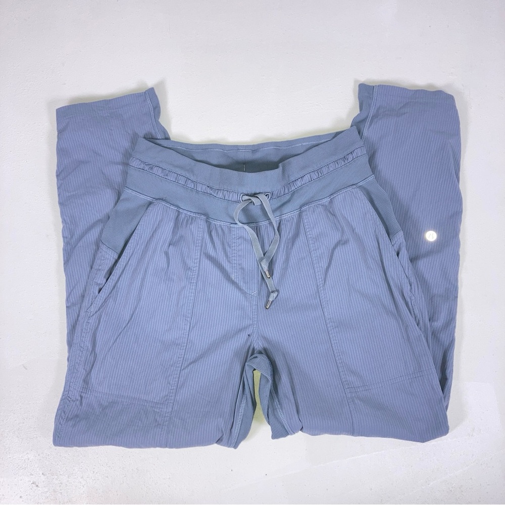 Lululemon Dance Studio Mid-Rise Full Length Jogger Light Blue Women's Size 4 Gym - Picture 4 of 16